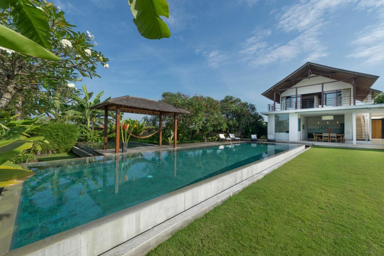 Villa Kavya - 8-Minute Walk From Berawa Beach Canggu Eksteriør bilde